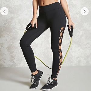 Forever 21 Active Crisscross Leggings - Black